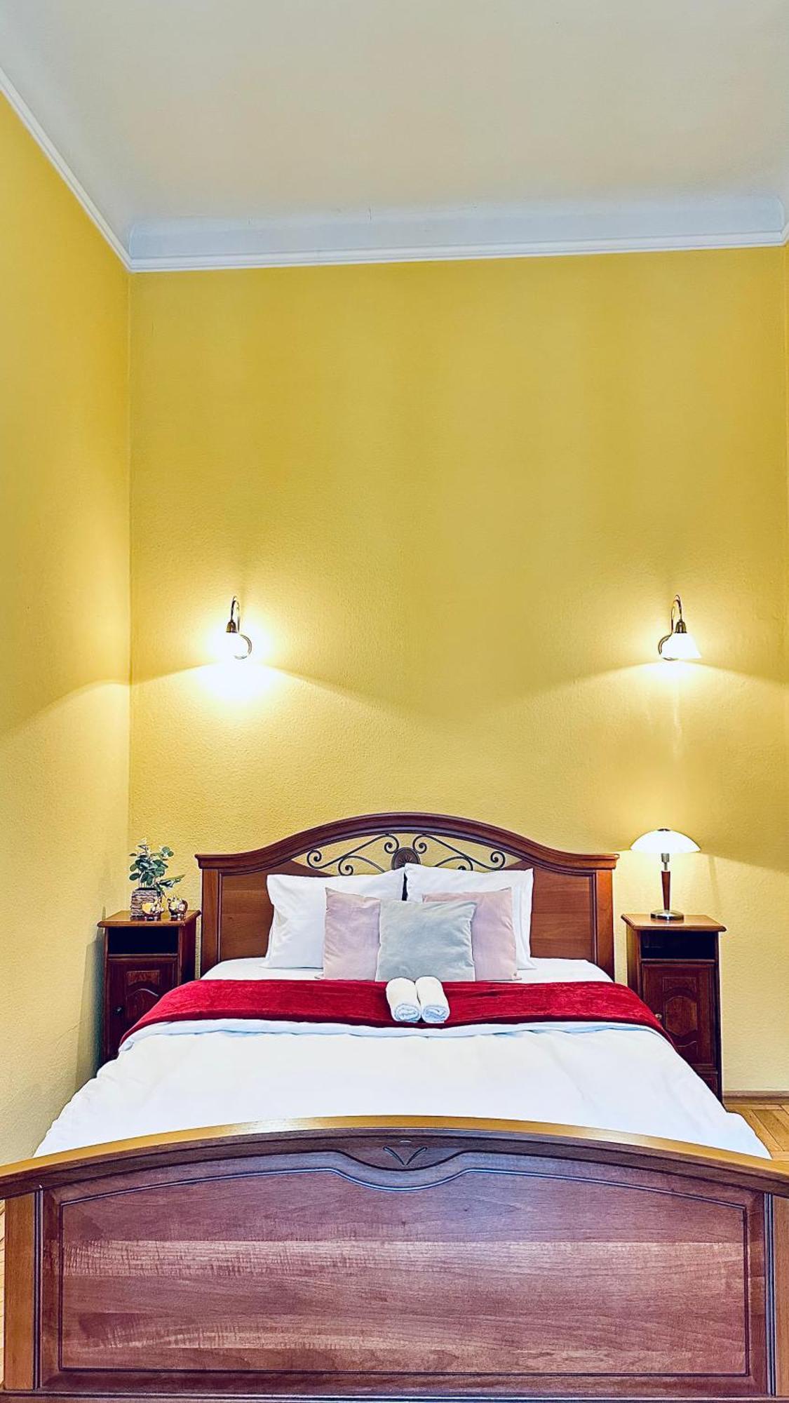 Apartament Jozsef 69 - 2brs, 5m To Newyork Cafe *